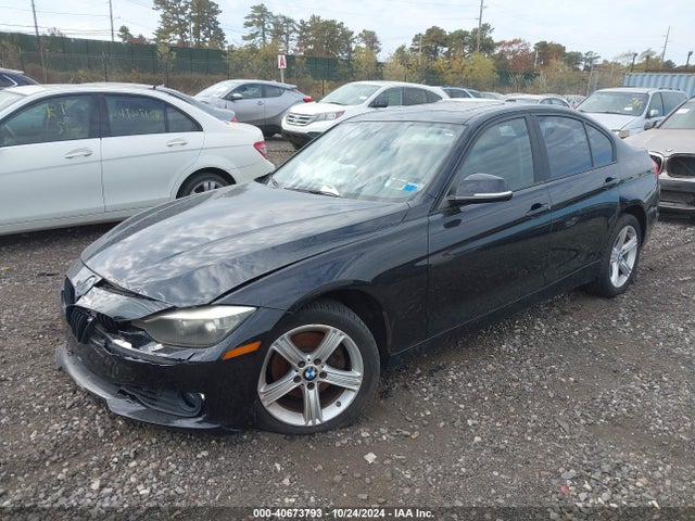 40673793 :رقم المزاد ، WBA3B5C54DF138880 vin ، 2013 Bmw 328i Xdrive مزاد بيع
