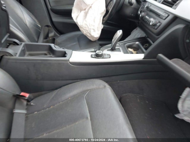 40673793 :رقم المزاد ، WBA3B5C54DF138880 vin ، 2013 Bmw 328i Xdrive مزاد بيع