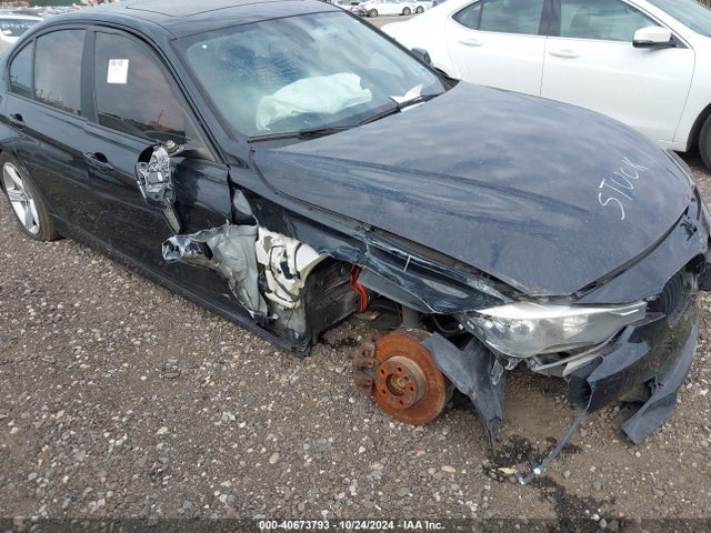 40673793 :رقم المزاد ، WBA3B5C54DF138880 vin ، 2013 Bmw 328i Xdrive مزاد بيع