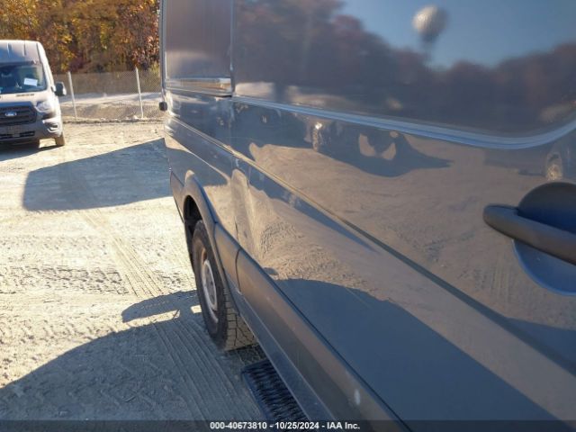 WD3PE7CD9JP638435 Mercedes-Benz Sprinter 2500 Standard Roof V6