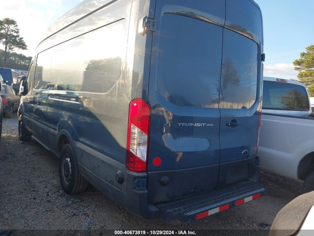 Ford Transit-250 2019 1FTYR3XM1KKA97526 Image 3