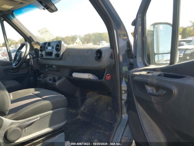WD4PF1CDXKP127999 Mercedes-Benz Sprinter 2500 High Roof V6