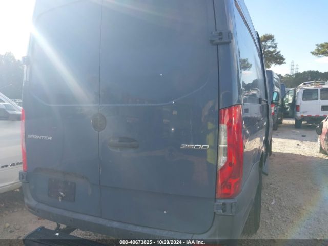 WD4PF1CD3KP128976 Mercedes-Benz Sprinter 2500 High Roof V6