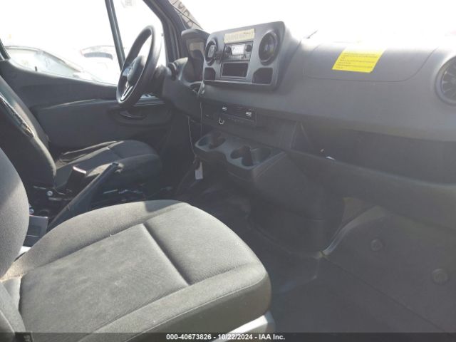 WD4PF1CD6KP126560 Mercedes-Benz Sprinter 2500 High Roof V6