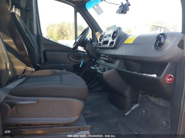 WD4PF1CD5KT007034 Mercedes-Benz Sprinter 2500 High Roof V6