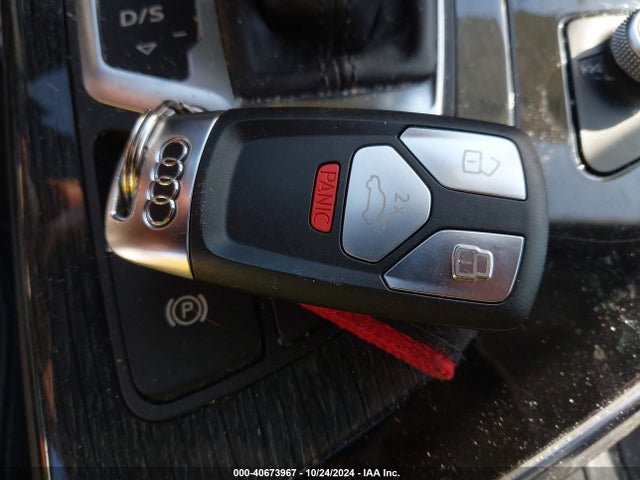WA1VAAF7XKD020355 Audi Q7 55 Premium