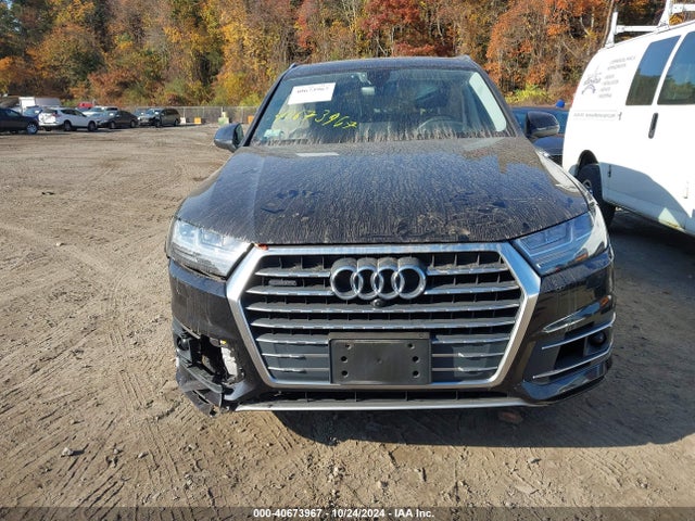 WA1VAAF7XKD020355 Audi Q7 55 Premium