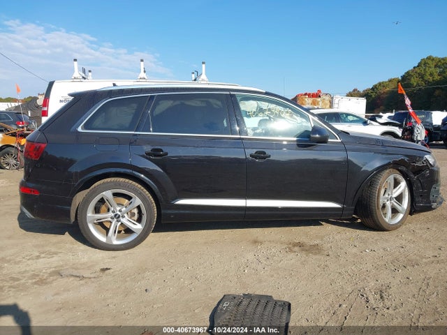 WA1VAAF7XKD020355 Audi Q7 55 Premium