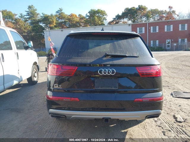 WA1VAAF7XKD020355 Audi Q7 55 Premium