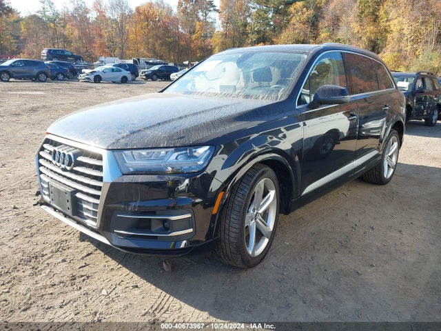 WA1VAAF7XKD020355 Audi Q7 55 Premium