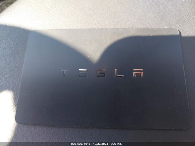5YJ3E1EB3KF193747 Tesla Model 3 Long Range/performance