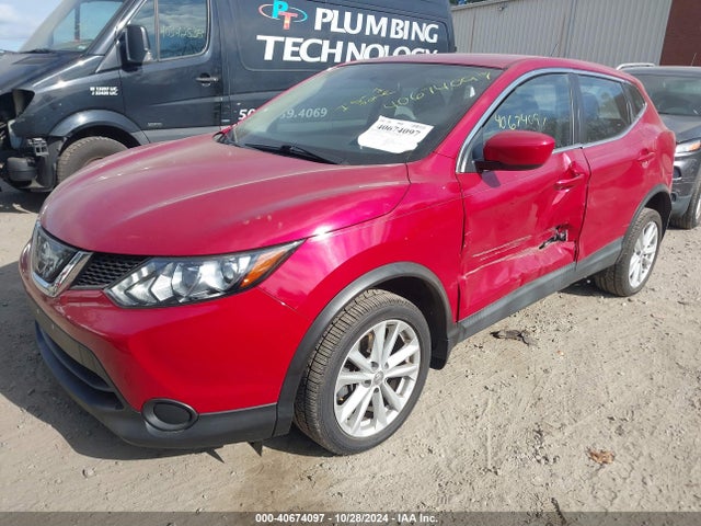 JN1BJ1CP6JW186925 Nissan Rogue Sport S