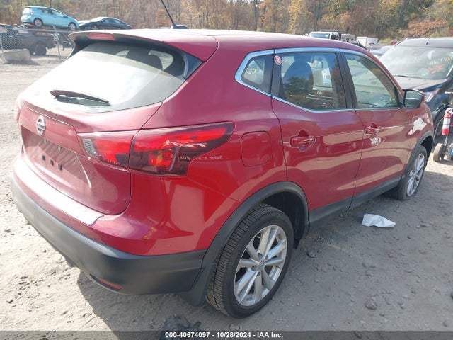 JN1BJ1CP6JW186925 Nissan Rogue Sport S