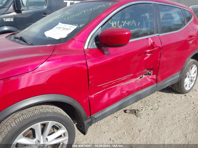 JN1BJ1CP6JW186925 Nissan Rogue Sport S
