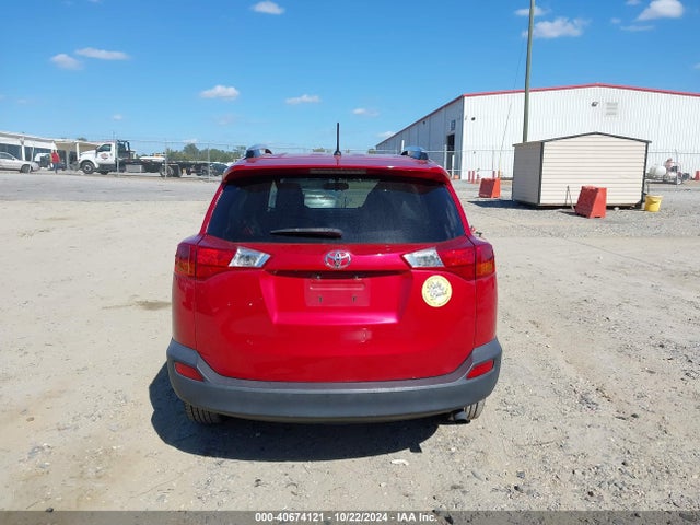 Toyota RAV4 LE 2015 JTMZFREV1FJ037818 Image 17