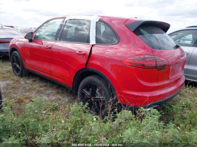 2016 PORSCHE CAYENNE WP1AA2A20GKA15088 Photo 2