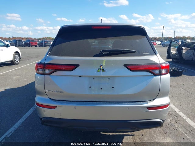 Mitsubishi Outlander Es 2.5 2022 JA4J4TA81NZ019751 Image 16