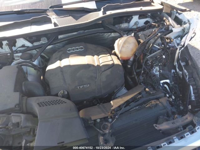 WA1BNAFY0J2241005 Audi Q5 2.0t Premium/2.0t Tech Premium