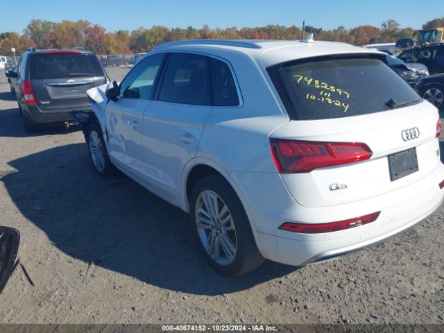 WA1BNAFY0J2241005 Audi Q5 2.0t Premium/2.0t Tech Premium