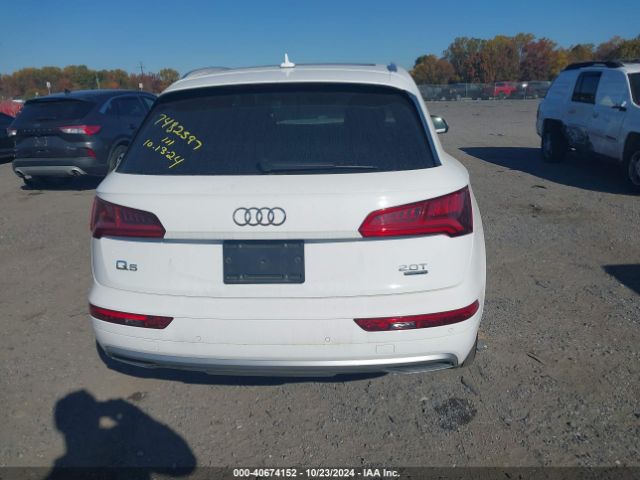 WA1BNAFY0J2241005 Audi Q5 2.0t Premium/2.0t Tech Premium