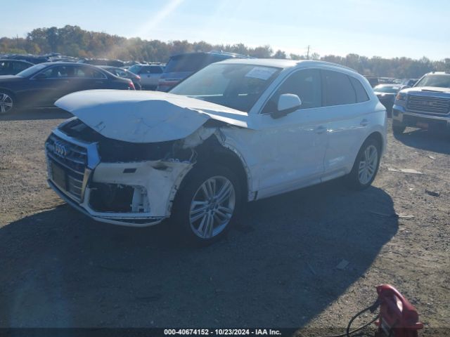WA1BNAFY0J2241005 Audi Q5 2.0t Premium/2.0t Tech Premium