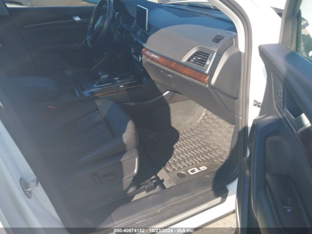 WA1BNAFY0J2241005 Audi Q5 2.0t Premium/2.0t Tech Premium