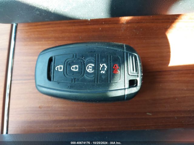 5LMJJ3HT4KEL12497 Lincoln Navigator L Select