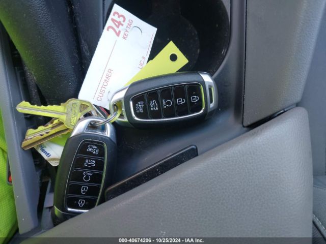 5NPLM4AG8PH104849 Hyundai ELANTRA SEL