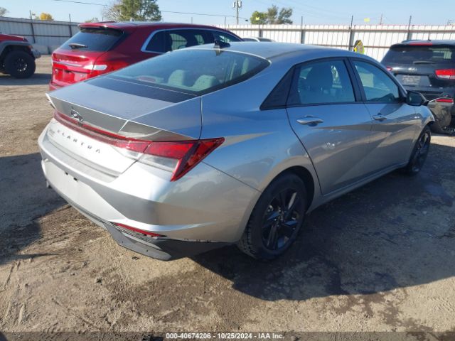 5NPLM4AG8PH104849 Hyundai ELANTRA SEL