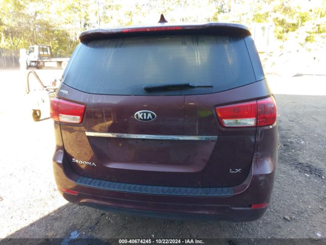 KNDMB5C11J6398220 KIA SEDONA LX