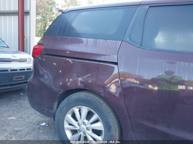 KNDMB5C11J6398220 KIA SEDONA LX