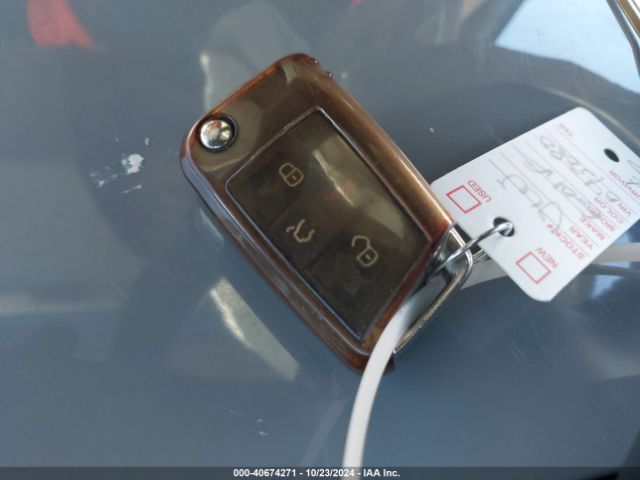 3VW217AU0GM043080 Volkswagen Golf Tsi Se 4-door