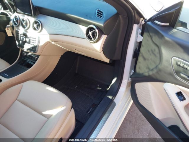 WDDSJ4EB7EN044584 Mercedes-Benz CLA 250