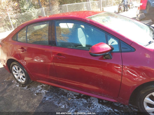 Toyota COROLLA LE 2022 5YFEPMAE5NP281891 Image 14