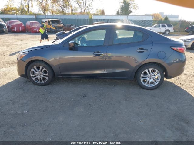 3MYDLBZVXGY137628 Scion IA