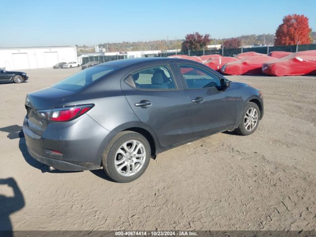 3MYDLBZVXGY137628 Scion IA