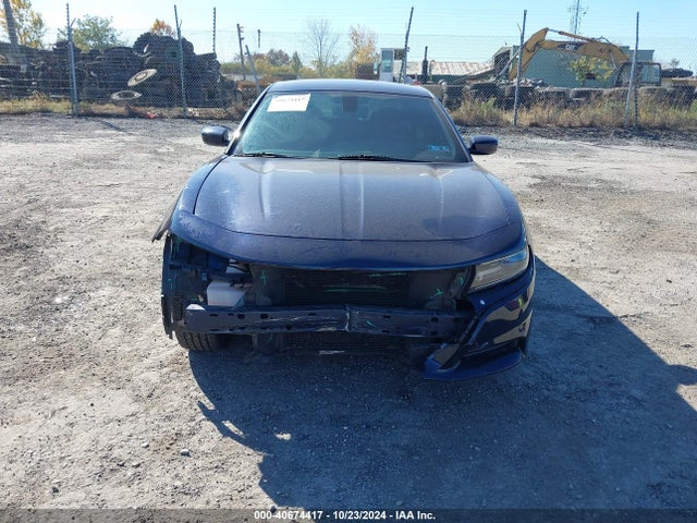 2C3CDXBG8FH785008 Dodge Charger Se