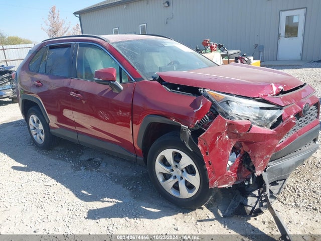 Toyota RAV4 LE 2019 JTMK1RFV2KJ006280 Image 1