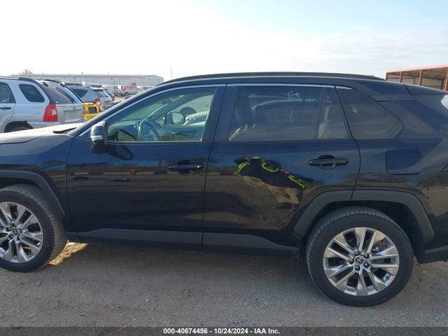 Toyota Rav4 Xle Premium 2019 JTMA1RFV0KD025579 Image 14