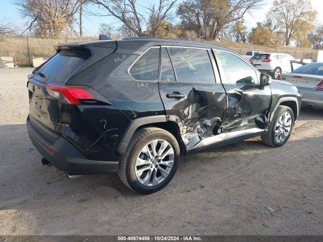 Toyota Rav4 Xle Premium 2019 JTMA1RFV0KD025579 Image 4
