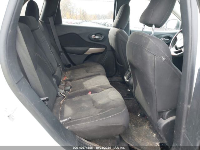 1C4PJMCB6HW636351 Jeep Cherokee Latitude 4x4