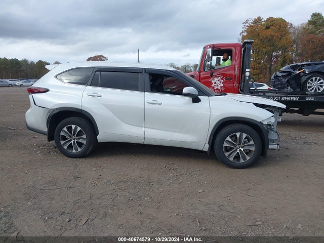 Toyota Highlander Xle 2024 5TDKDRBH0RS545971 Image 13
