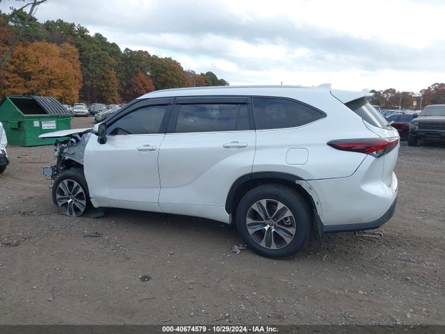 Toyota Highlander Xle 2024 5TDKDRBH0RS545971 Image 14