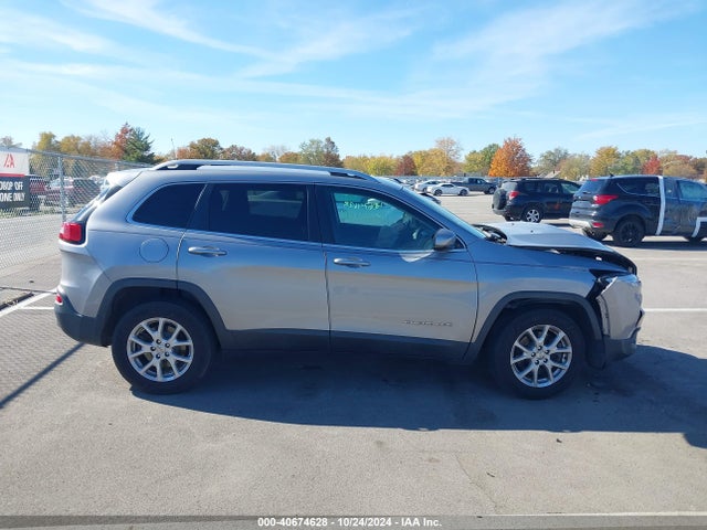 Jeep Cherokee Latitude 2016 1C4PJMCB2GW187782 Image 14