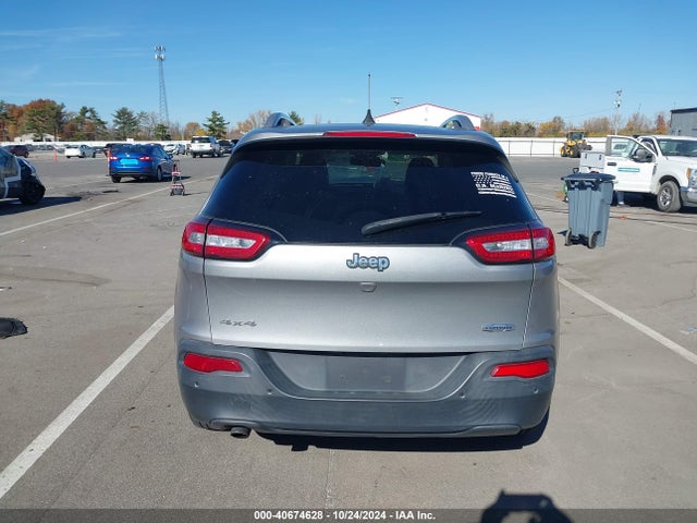 Jeep Cherokee Latitude 2016 1C4PJMCB2GW187782 Image 17