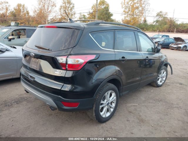 Ford ESCAPE SE 2018 1FMCU9GD6JUB17053 Image 4