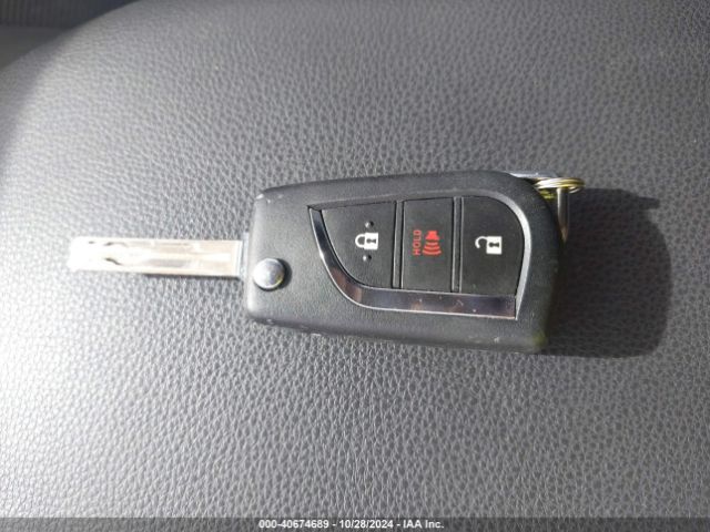JTMLWRFV1MD559445 Toyota Rav4 Hybrid Le