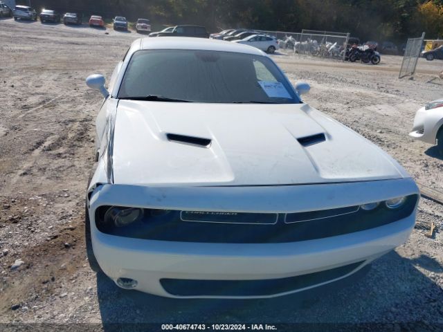 2C3CDZAGXGH113644 Dodge Challenger Sxt