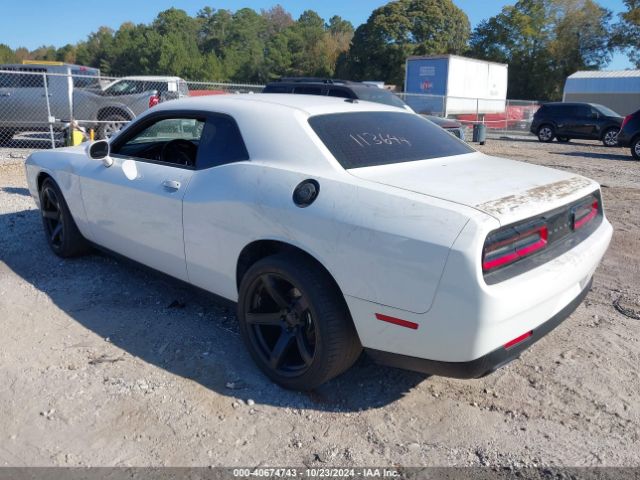 2C3CDZAGXGH113644 Dodge Challenger Sxt