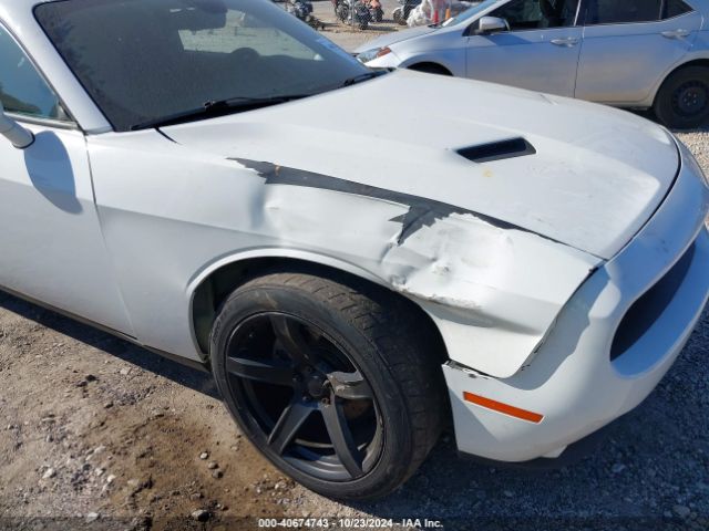 2C3CDZAGXGH113644 Dodge Challenger Sxt